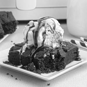 Sizzling Brownie With Ice Cream