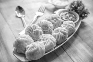 Chicken Steam Momos (8 Pcs)