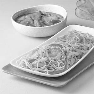 Chowmein With Chilly Paneer