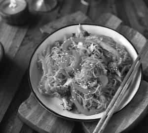 Schezwan noodles
