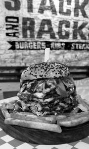 THE XL SMASH CHICKEN BURGER