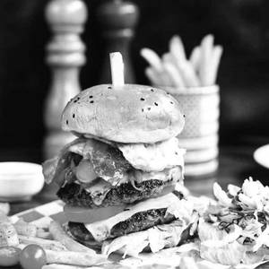 THE T-rex BURGER