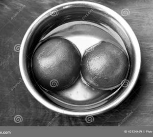 Gulab Jamun                                                                                                        