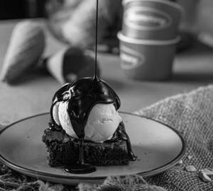 Brownie Earthquake Icecream