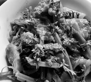 Lai Xaak Pork (Pork In Mustard Greens)