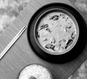 Prawns Green Thai Curry with Steamed Rice