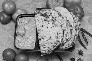 Chicken Lababdaar With Lacha Paratha