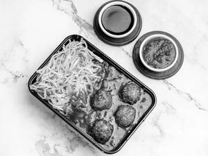 Jain Manchurian Hakka Noodle Bowl