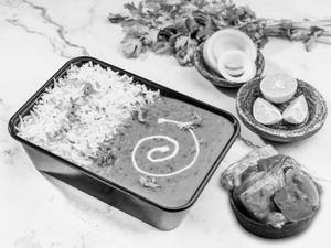 Dumdar Dal Makhni Bowl With Grilled Paneer Tikka