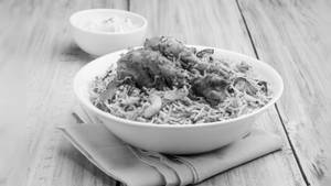 Lucknowi Chicken Dum Biryani