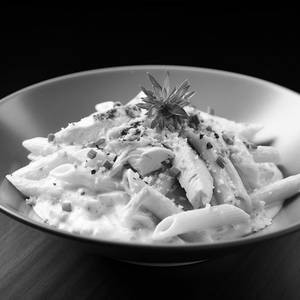 PENNE AL FREDO CHICKEN