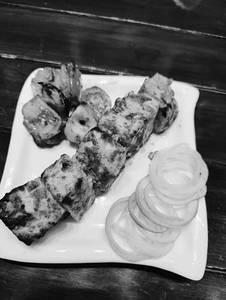 Achari Paneer Tikka