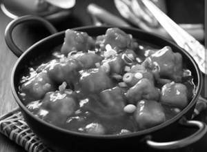 Paneer Manchurian(Semi-Gravy)(8pcs)