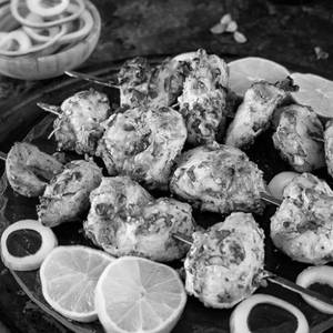 Murgh Lehsuni Tikka