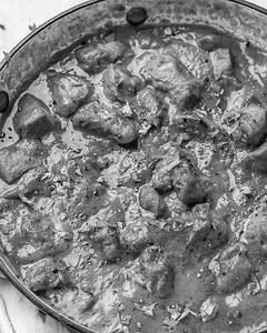 Dhungar Butter Chicken (smoked) - Boneless