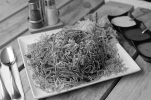 CHICKEN TRIPLE SCHEZWAN NOODLES
