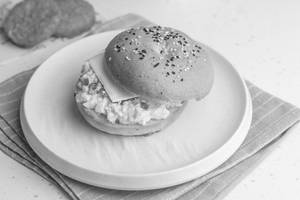 Mayo Egg And Cheese Bagel