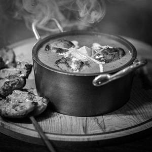 Dhuandhaar Butter Chicken