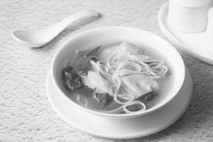 Veg Wonton Noodle Soup
