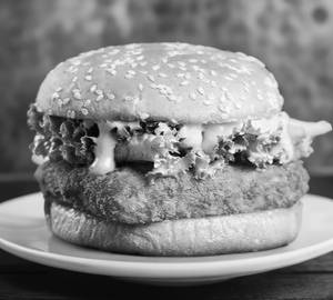 Crispy paneer burger
