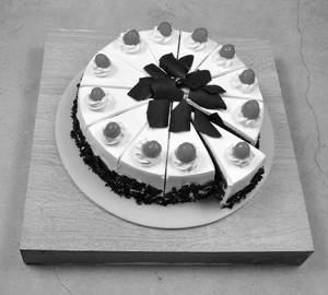 Black Forest Pastries [ 1 Pc ]