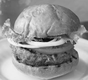 Tandoori paneer burger