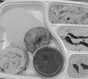 Idly 2Pcs,Wada,Upma And Pongal