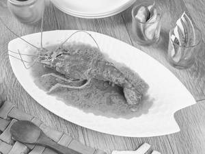 Jumbo Golda Chingri Malai Curry (1pc)