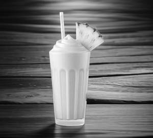 Pineapple milkshake