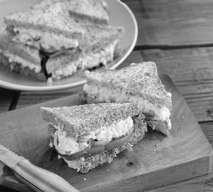 Egg sandwich