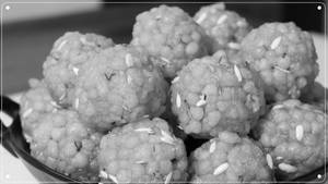 Khoya Bundi Laddoo [250 Gm]