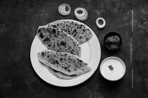 Aloo Paratha (Tawa)
