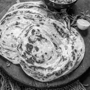 Plain lachha paratha