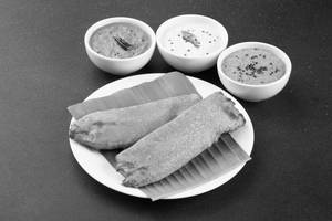 Banana Bajji (2 Pcs)