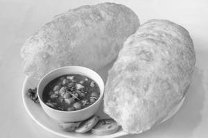 Chole Bhature [2 Pieces]