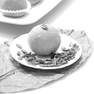 Low GI Besan Laddu