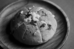 Korean Cream Cheese Garlic Bun