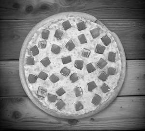 Tomato pizza