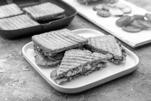 Pepper paneer sandwich