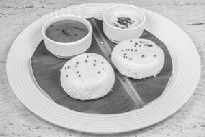 Classic Rice Idli [3 Pieces]