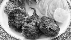 Mutton Galawat Kebab (serve With Chutney & Onions)