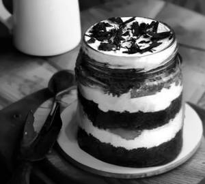 Blackforest Single Jar Cake