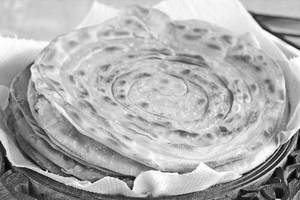 Lachha Paratha               