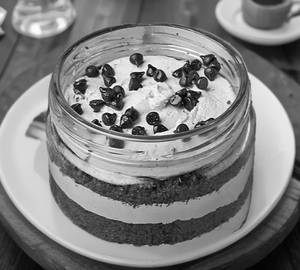 Choco Chip Single Jar Cake