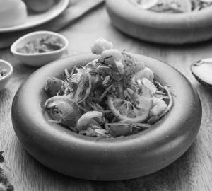Prawns Som Tom Salad [Serves 1 To 2]
