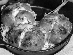 Pull Me Apart Cheesy Garlic Bread (4 Pcs)