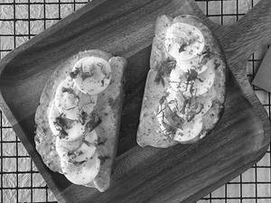 Chilli Mayo Egg Open Sandwich