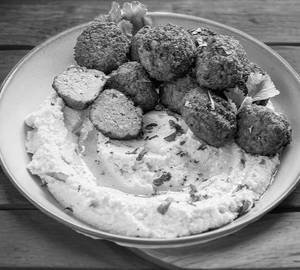 Falafal with Hummus