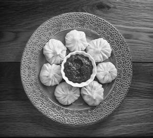 Steamed chi momos