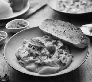 Penne mushroom in tomato cream sauce